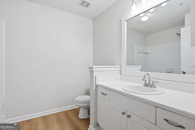 701 Vinings Forest Lane SE, Smyrna, GA 30080