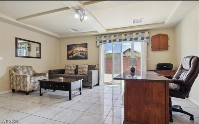 6861 Philharmonic Avenue, Las Vegas, NV 89139