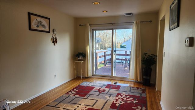 101 Wayne Street, Jericho, NY 11753