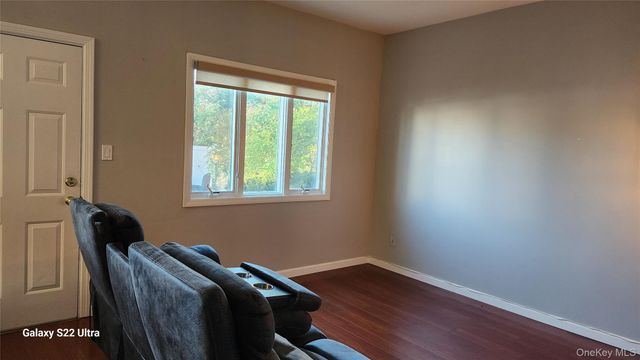 101 Wayne Street, Jericho, NY 11753