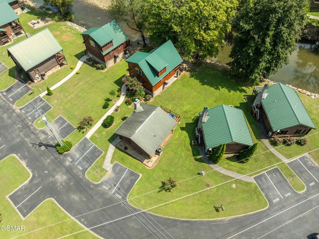 2323 River Port Way, Pigeon Forge, TN 37863