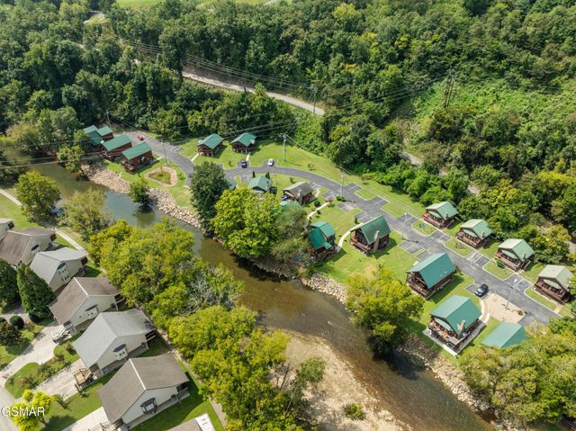 2323 River Port Way, Pigeon Forge, TN 37863