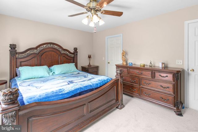 12215 STONEHENGE DR, Fredericksburg, VA 22407