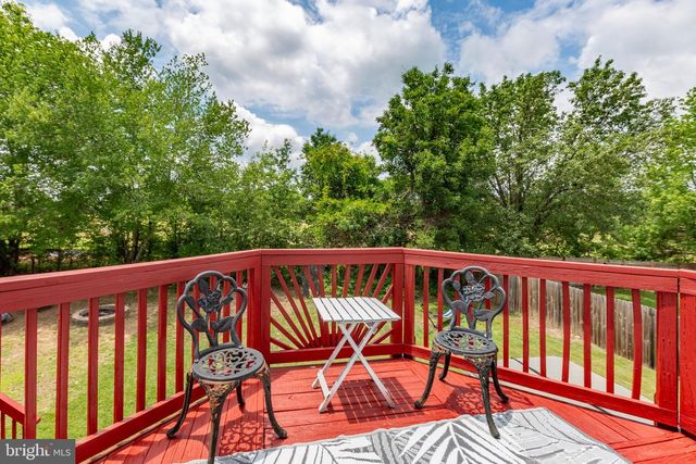 12215 STONEHENGE DR, Fredericksburg, VA 22407