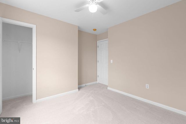 12215 STONEHENGE DR, Fredericksburg, VA 22407