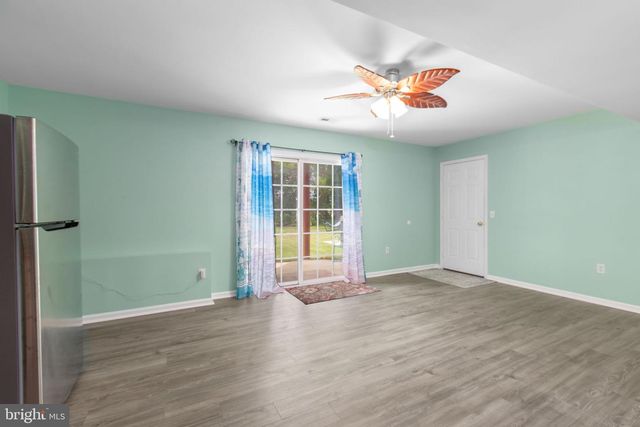 12215 STONEHENGE DR, Fredericksburg, VA 22407