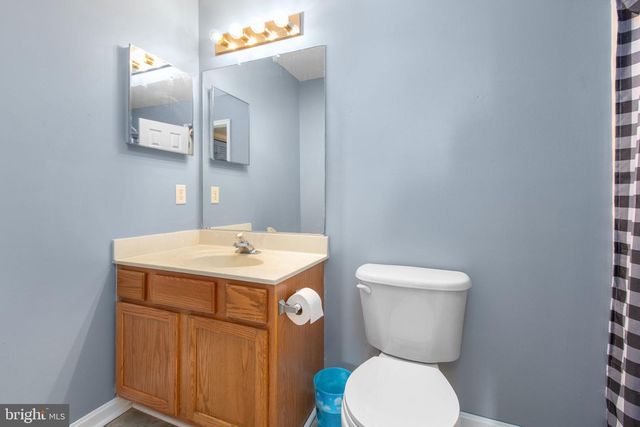 12215 STONEHENGE DR, Fredericksburg, VA 22407