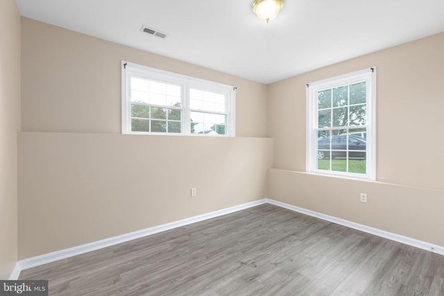 12215 STONEHENGE DR, Fredericksburg, VA 22407