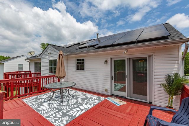 12215 STONEHENGE DR, Fredericksburg, VA 22407