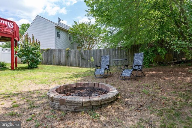 12215 STONEHENGE DR, Fredericksburg, VA 22407