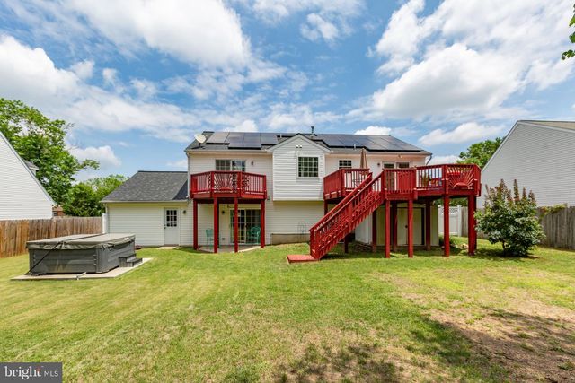 12215 STONEHENGE DR, Fredericksburg, VA 22407