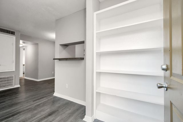 7700 W Airport Boulevard 0710, Houston, TX 77071