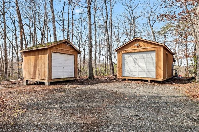 590 Bethlehem Church Road, Eden, NC 27288