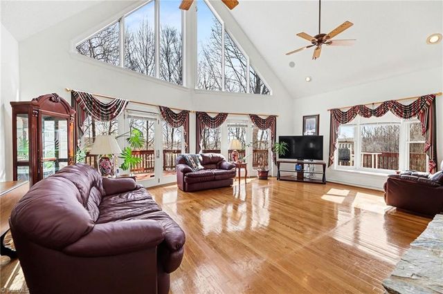 590 Bethlehem Church Road, Eden, NC 27288