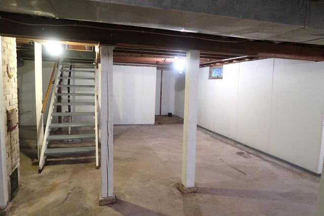 1560 WINDSOR Street, Sun Prairie, WI 53590