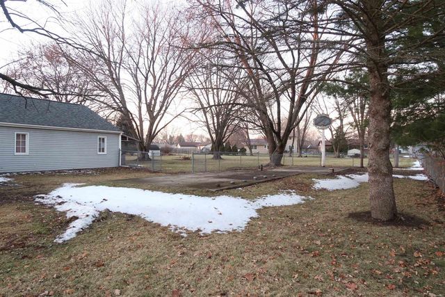 1560 WINDSOR Street, Sun Prairie, WI 53590