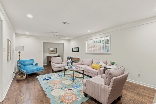 4236 Whitfield Avenue, Fort Worth, TX 76109