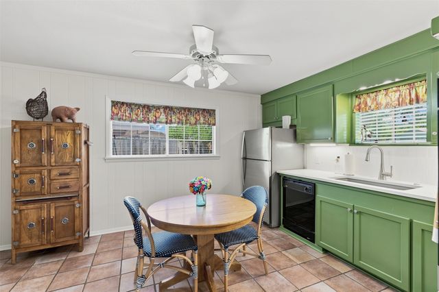 4236 Whitfield Avenue, Fort Worth, TX 76109