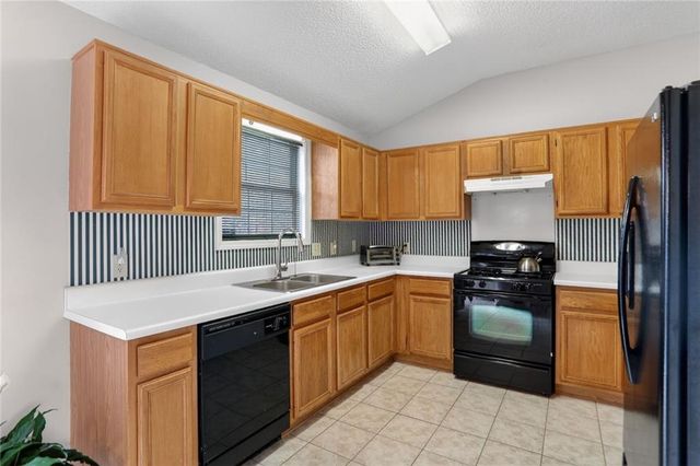 355 Jamaica SW Cove, Marietta, GA 30008