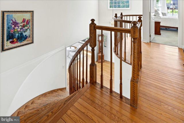 28 BALDWIN ST, Pennington, NJ 08534
