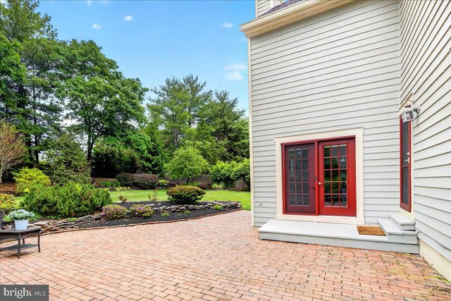 28 BALDWIN ST, Pennington, NJ 08534