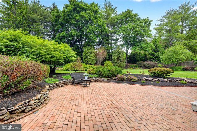 28 BALDWIN ST, Pennington, NJ 08534