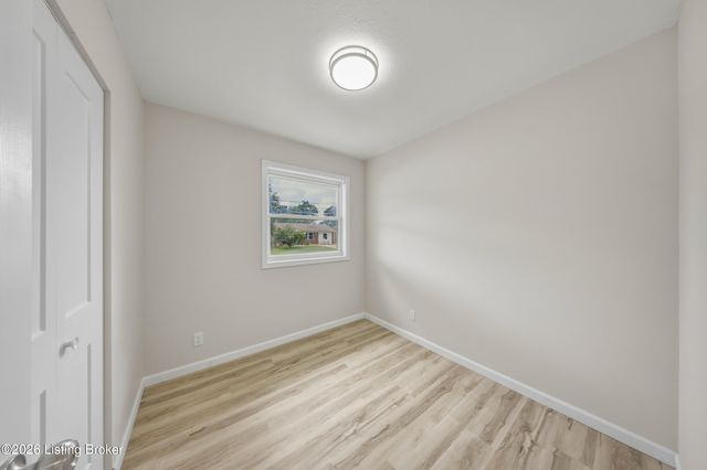 168 Valley Rd, Louisville, KY 40229