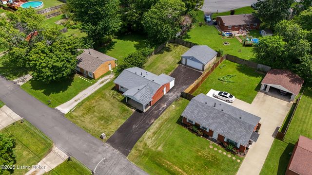 168 Valley Rd, Louisville, KY 40229
