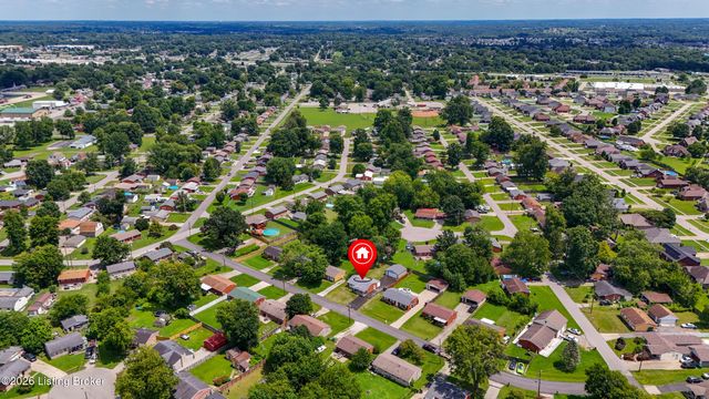 168 Valley Rd, Louisville, KY 40229