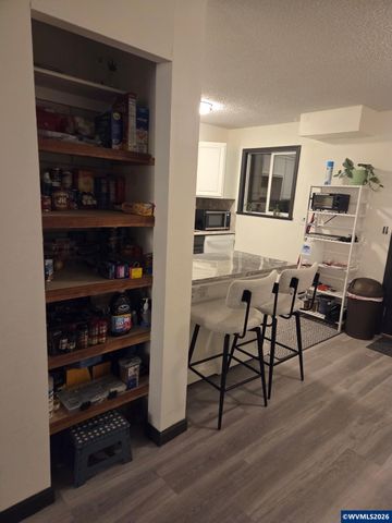1329 Madras St SE, Salem, OR 97306