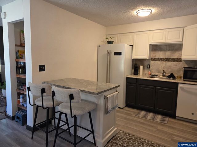 1329 Madras St SE, Salem, OR 97306