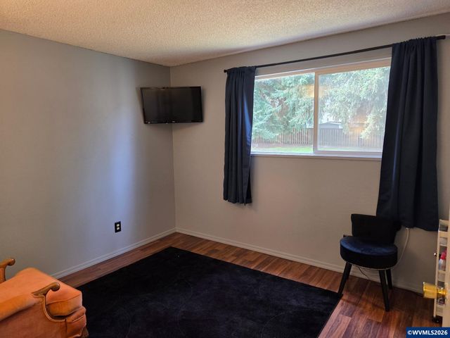 1329 Madras St SE, Salem, OR 97306