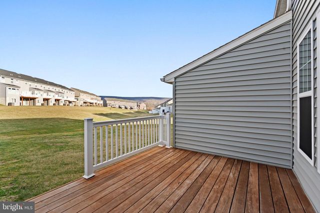 232 KESTREL LN, Boalsburg, PA 16827