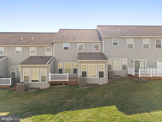 232 KESTREL LN, Boalsburg, PA 16827