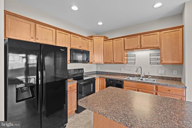 232 KESTREL LN, Boalsburg, PA 16827