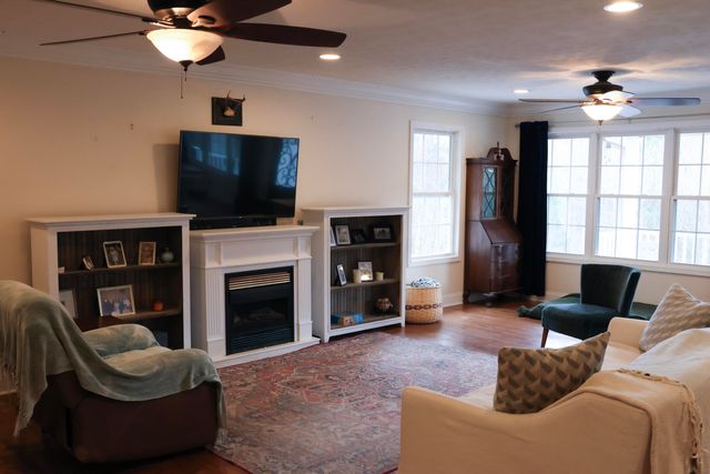 294 North Woods Lane, Trenton, GA 30752