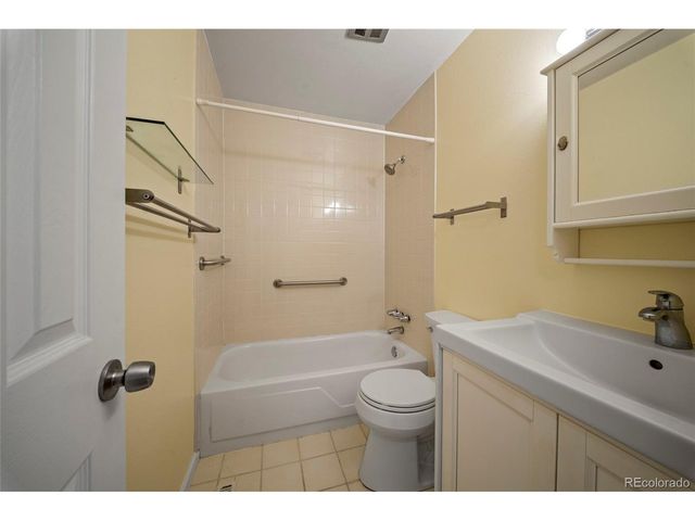 1115 Ouray St, Aurora, CO 80011