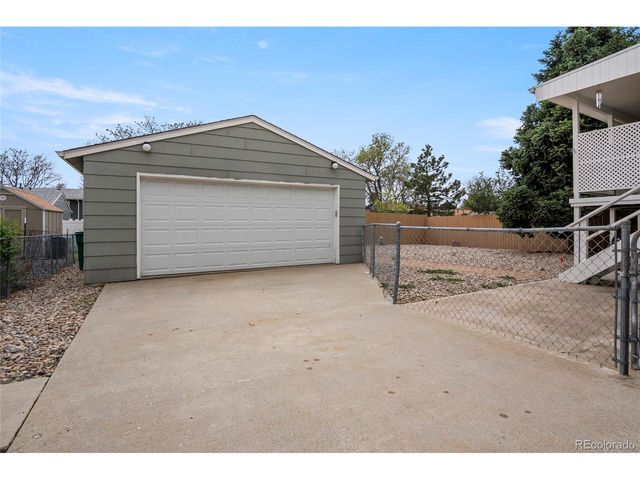 1115 Ouray St, Aurora, CO 80011