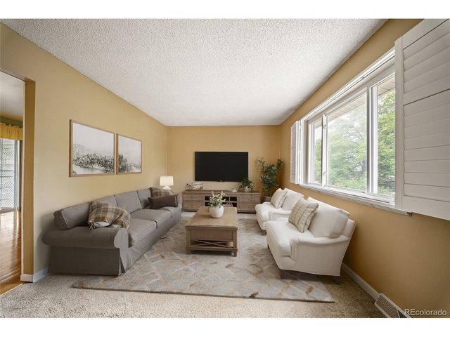 1115 Ouray St, Aurora, CO 80011