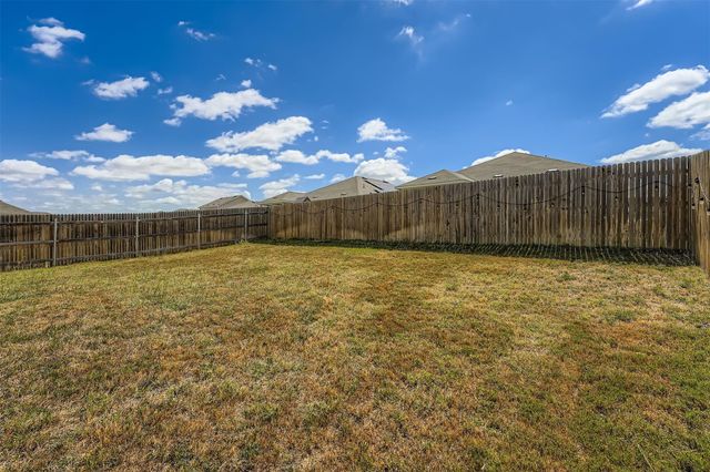 144 Gunther WAY, Taylor, TX 76574