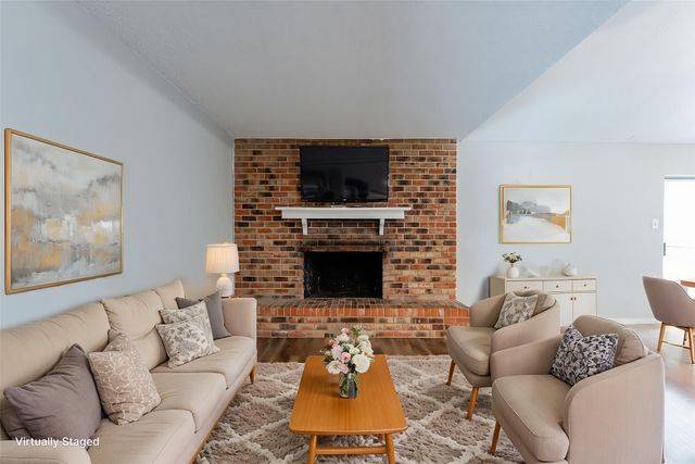 5209 Wolens Way, Fort Worth, TX 76133