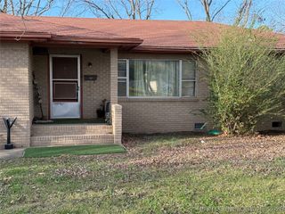 720 W Young Street, Morris, OK 74445