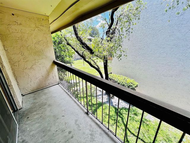 7529 PITCH PINE CIRCLE D, Tampa, FL 33617