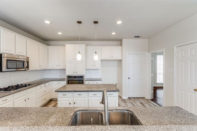 8806 Merlin Court, Mckinney, TX 75072