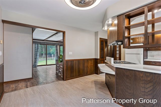 5087 Lake Harbor Road, Norton Shores, MI 49441