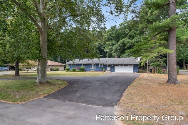 5087 Lake Harbor Road, Norton Shores, MI 49441