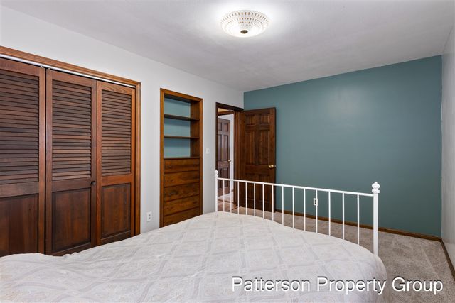 5087 Lake Harbor Road, Norton Shores, MI 49441