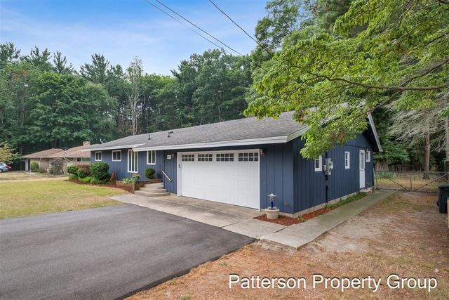 5087 Lake Harbor Road, Norton Shores, MI 49441