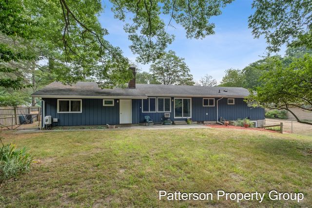 5087 Lake Harbor Road, Norton Shores, MI 49441