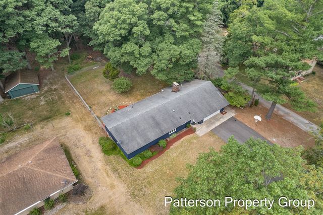 5087 Lake Harbor Road, Norton Shores, MI 49441